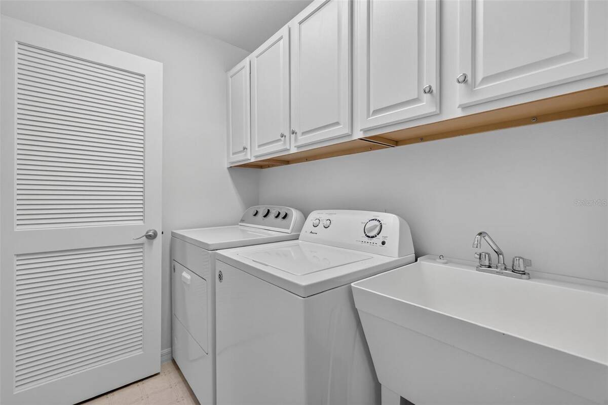 17107 Se 93rd Exeter Court, The Villages, FL 32162