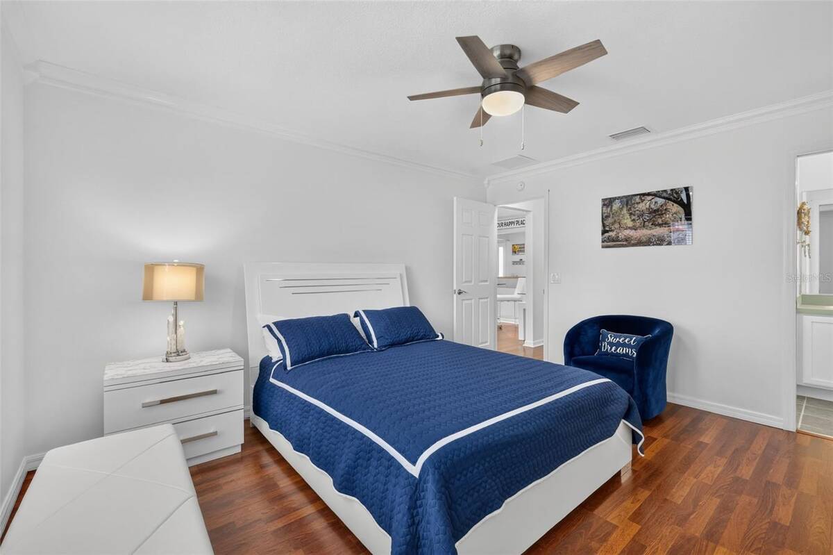 17107 Se 93rd Exeter Court, The Villages, FL 32162