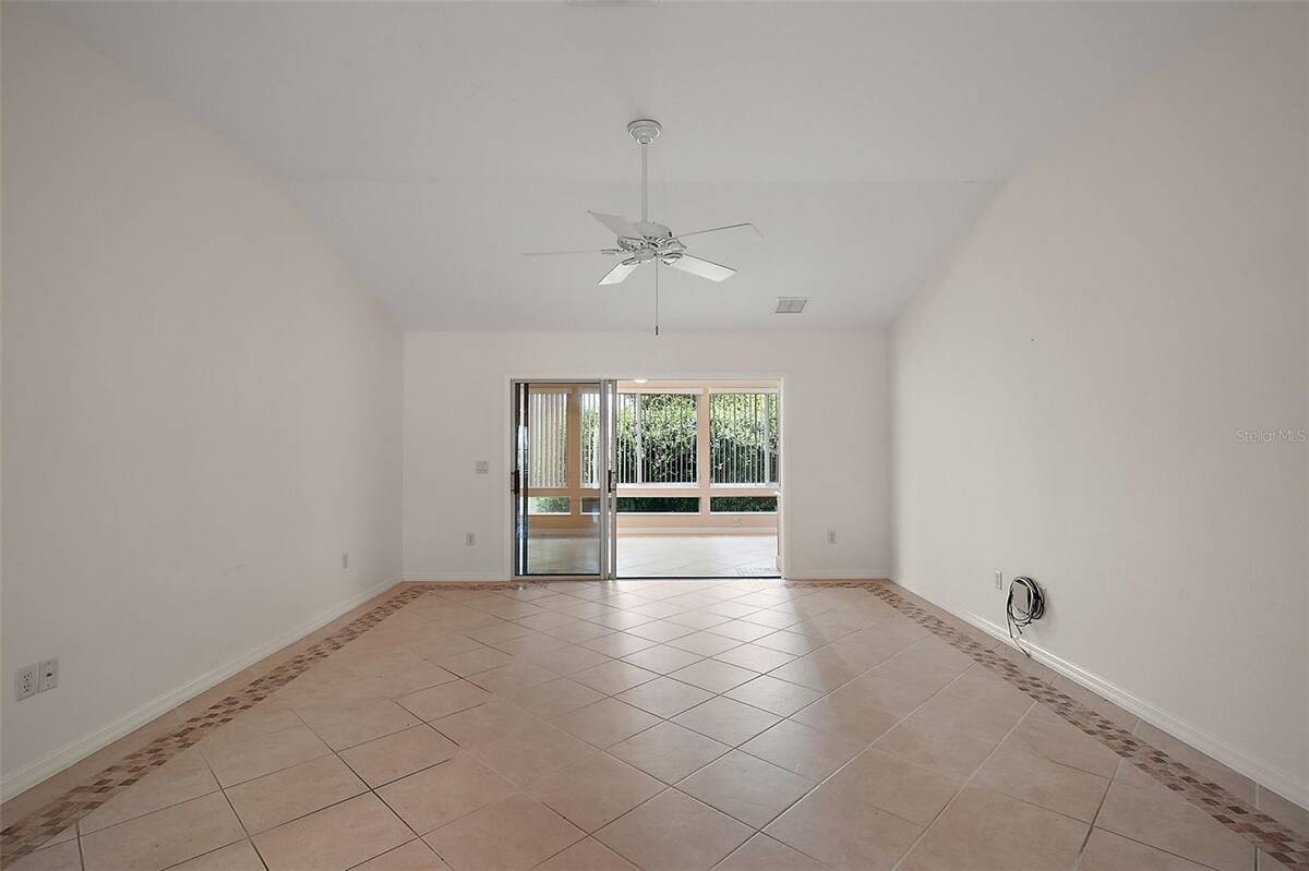 1856 Poppy Circle, The Villages, FL 32162