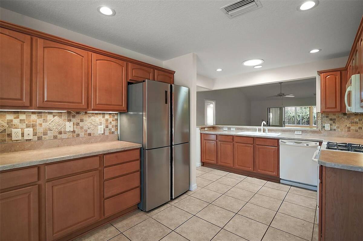 1856 Poppy Circle, The Villages, FL 32162