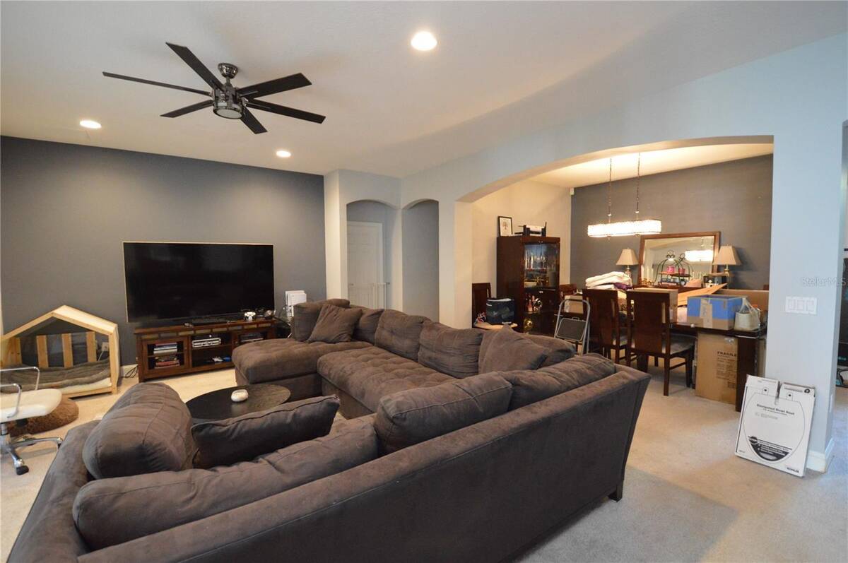 3854 Shoreside Drive, Kissimmee, FL 34746