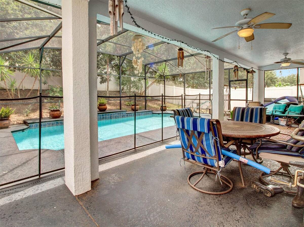 218 Tres Reyes Lane, Groveland, FL 34736
