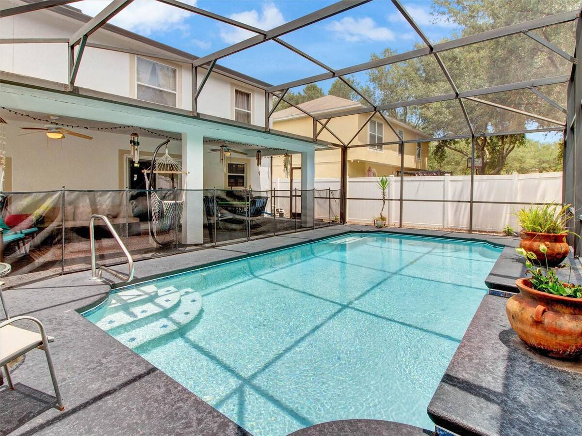 218 Tres Reyes Lane, Groveland, FL 34736