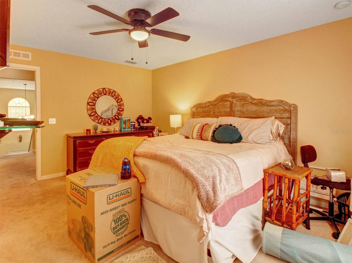 218 Tres Reyes Lane, Groveland, FL 34736