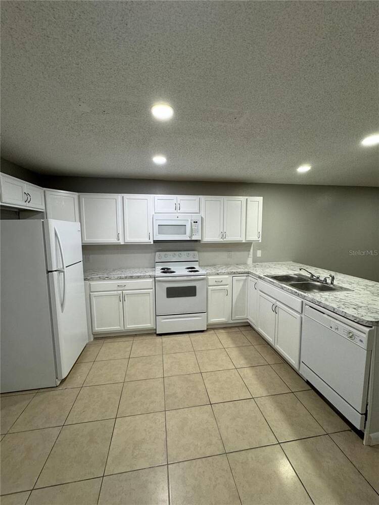 2526 Elm Avenue, Lake Wales, FL 33898