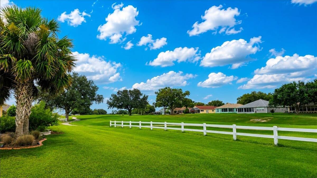 8761 Sw 93rd Circle, Ocala, FL 34481