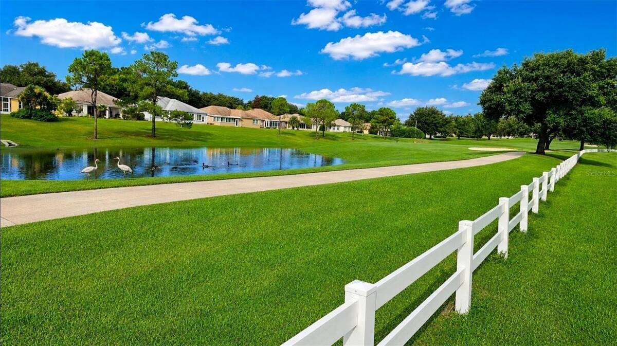 8761 Sw 93rd Circle, Ocala, FL 34481