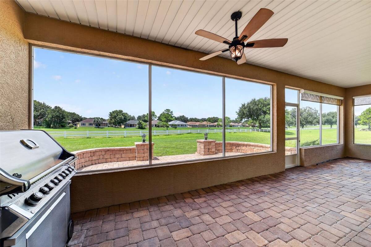 8761 Sw 93rd Circle, Ocala, FL 34481