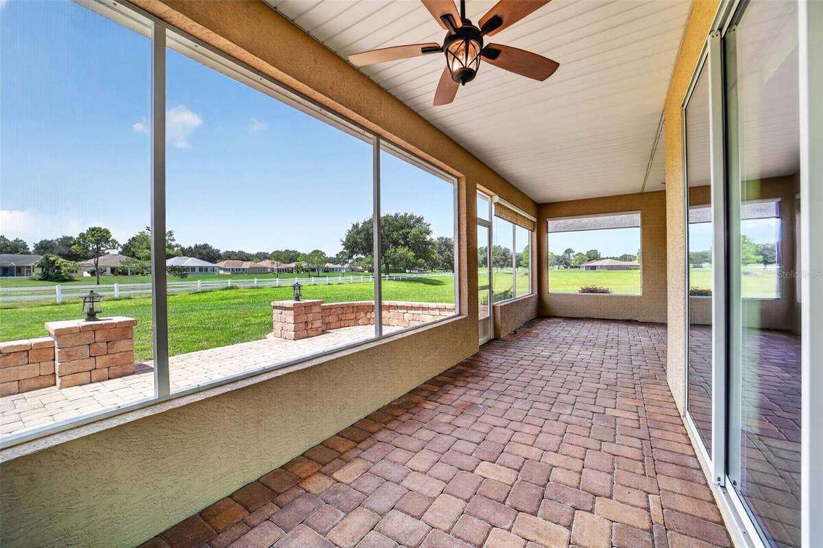 8761 Sw 93rd Circle, Ocala, FL 34481