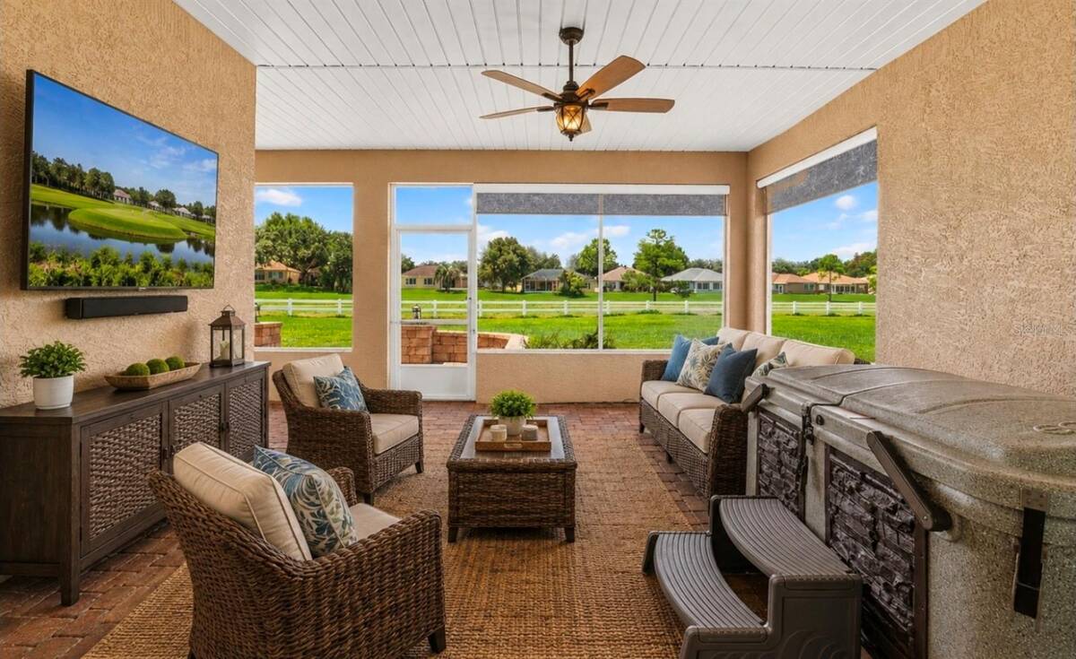 8761 Sw 93rd Circle, Ocala, FL 34481