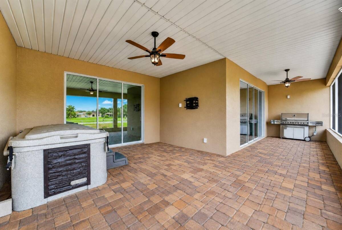 8761 Sw 93rd Circle, Ocala, FL 34481