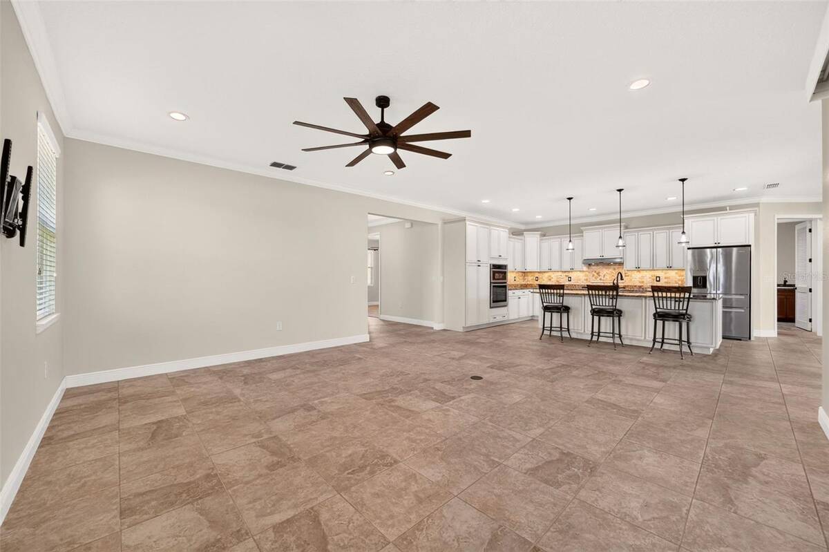 8761 Sw 93rd Circle, Ocala, FL 34481