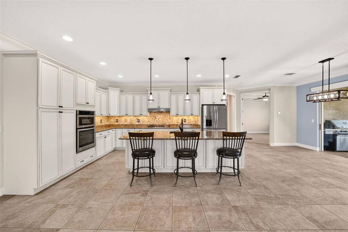 8761 Sw 93rd Circle, Ocala, FL 34481