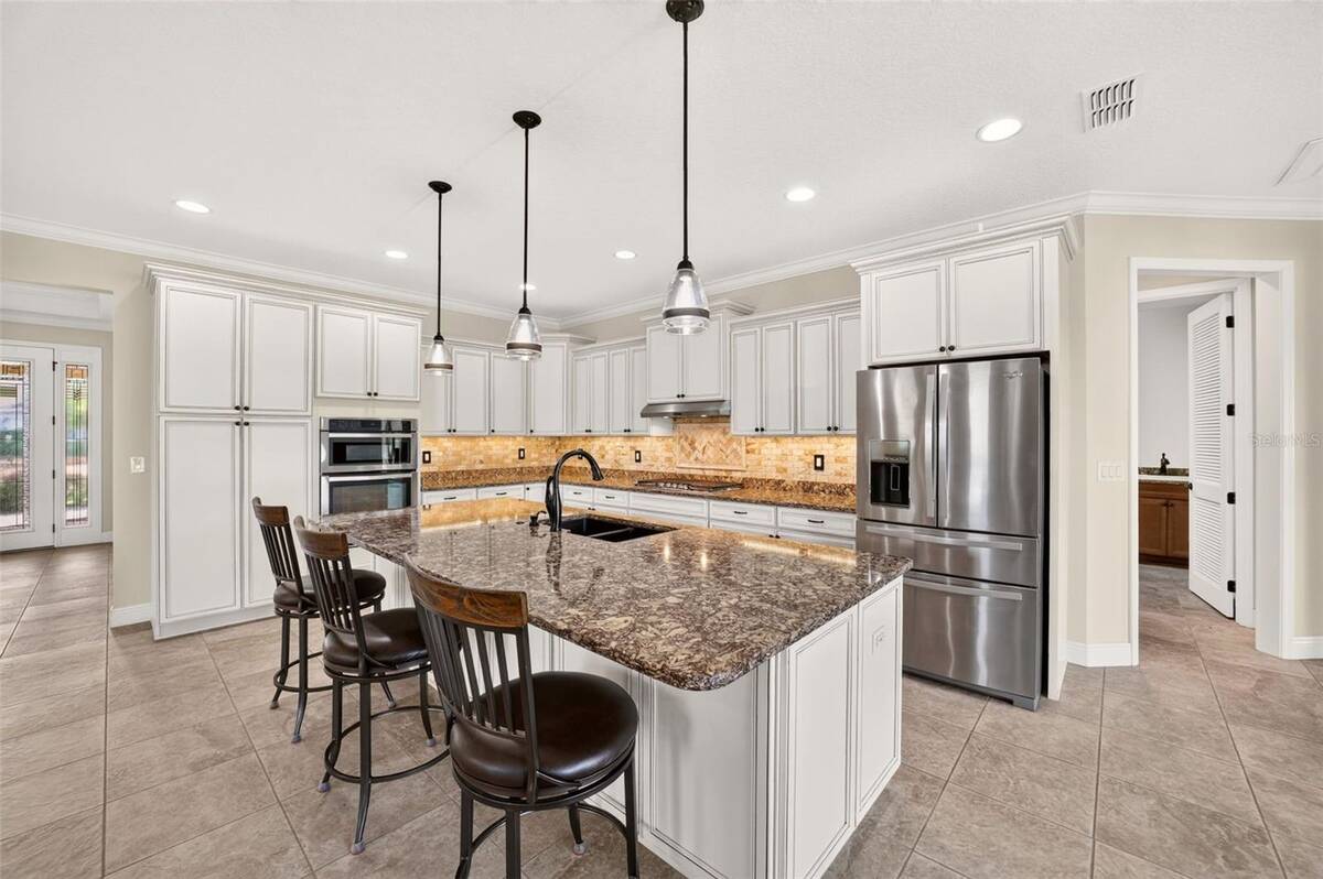 8761 Sw 93rd Circle, Ocala, FL 34481