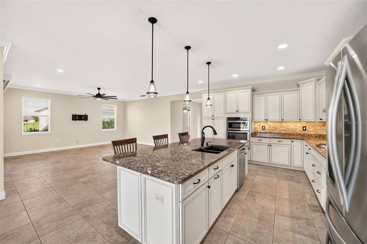 8761 Sw 93rd Circle, Ocala, FL 34481