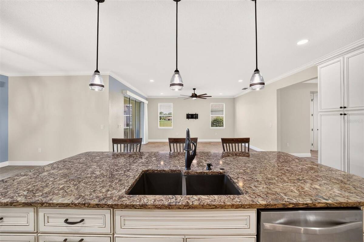 8761 Sw 93rd Circle, Ocala, FL 34481
