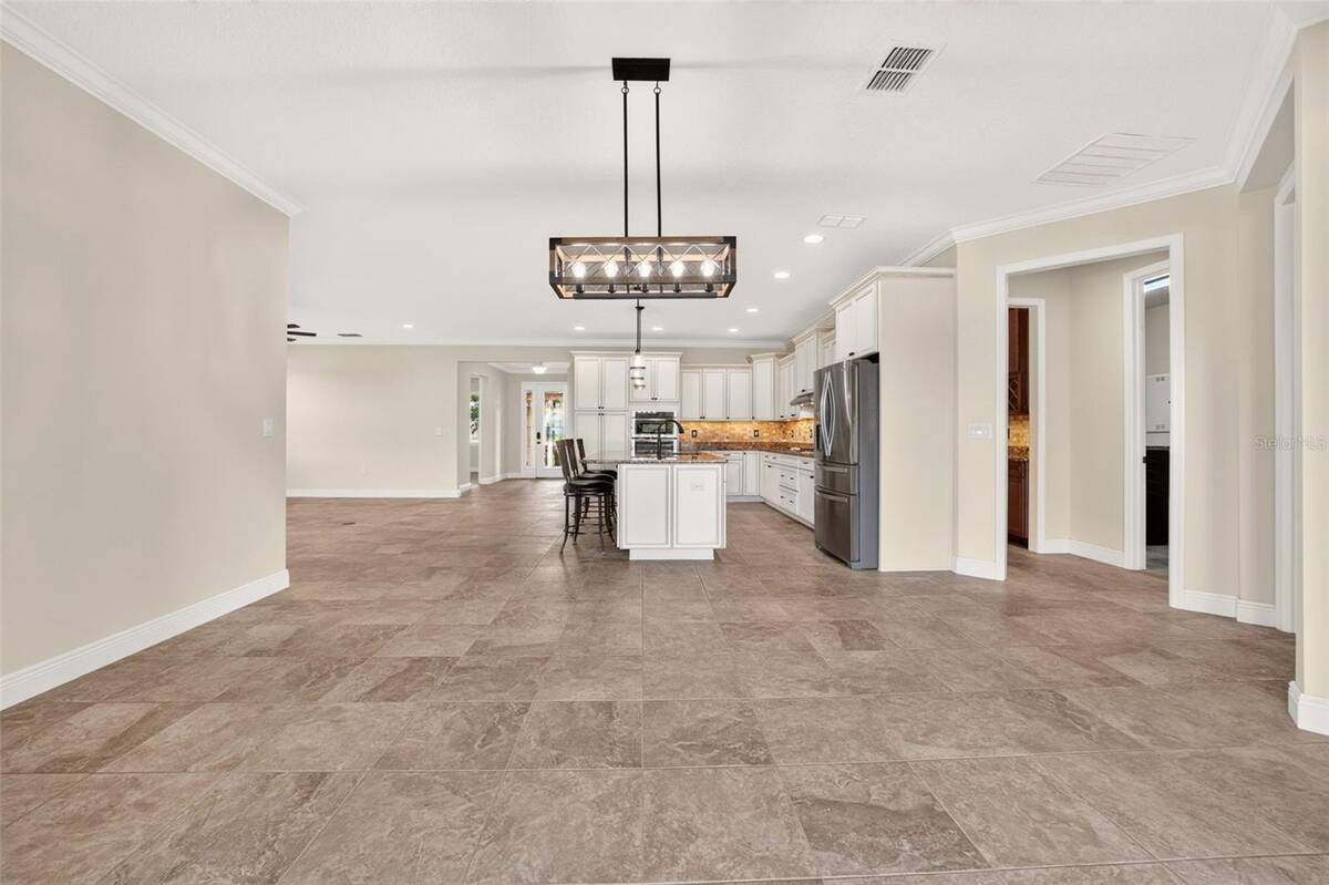 8761 Sw 93rd Circle, Ocala, FL 34481