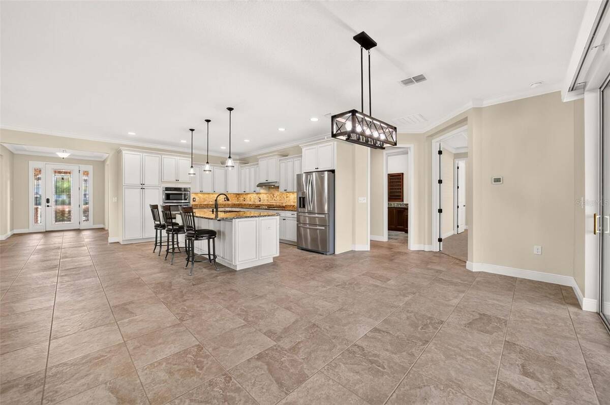 8761 Sw 93rd Circle, Ocala, FL 34481
