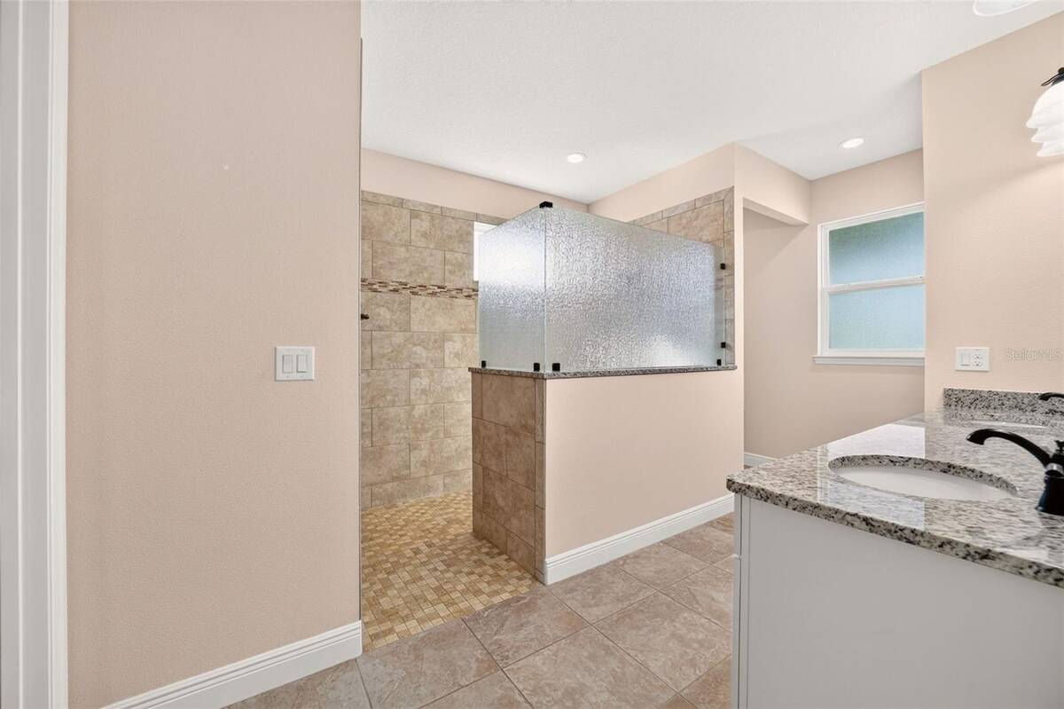 8761 Sw 93rd Circle, Ocala, FL 34481