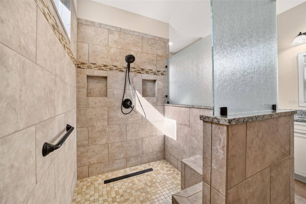 8761 Sw 93rd Circle, Ocala, FL 34481