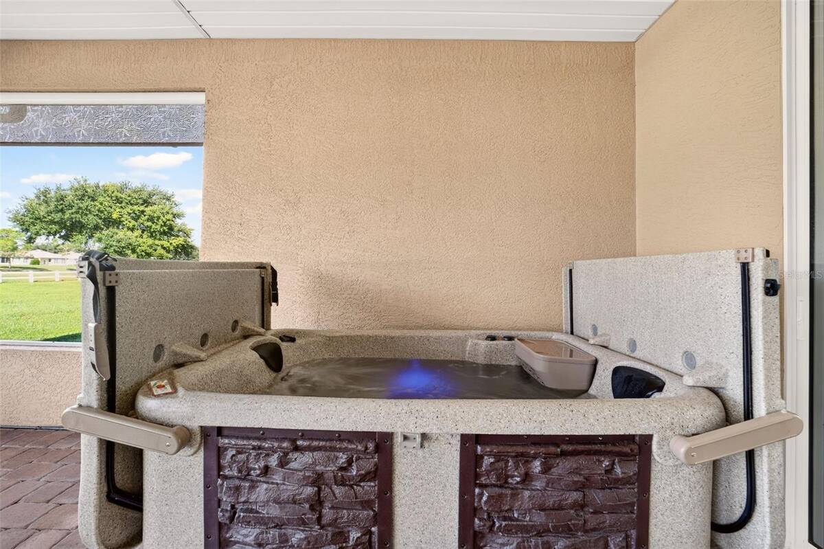 8761 Sw 93rd Circle, Ocala, FL 34481