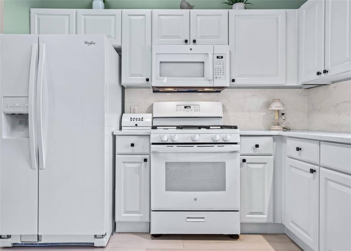3001 Glenwood Place, The Villages, FL 32162
