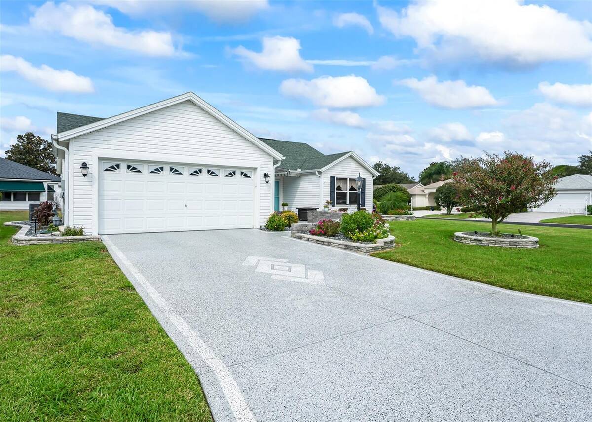 3001 Glenwood Place, The Villages, FL 32162