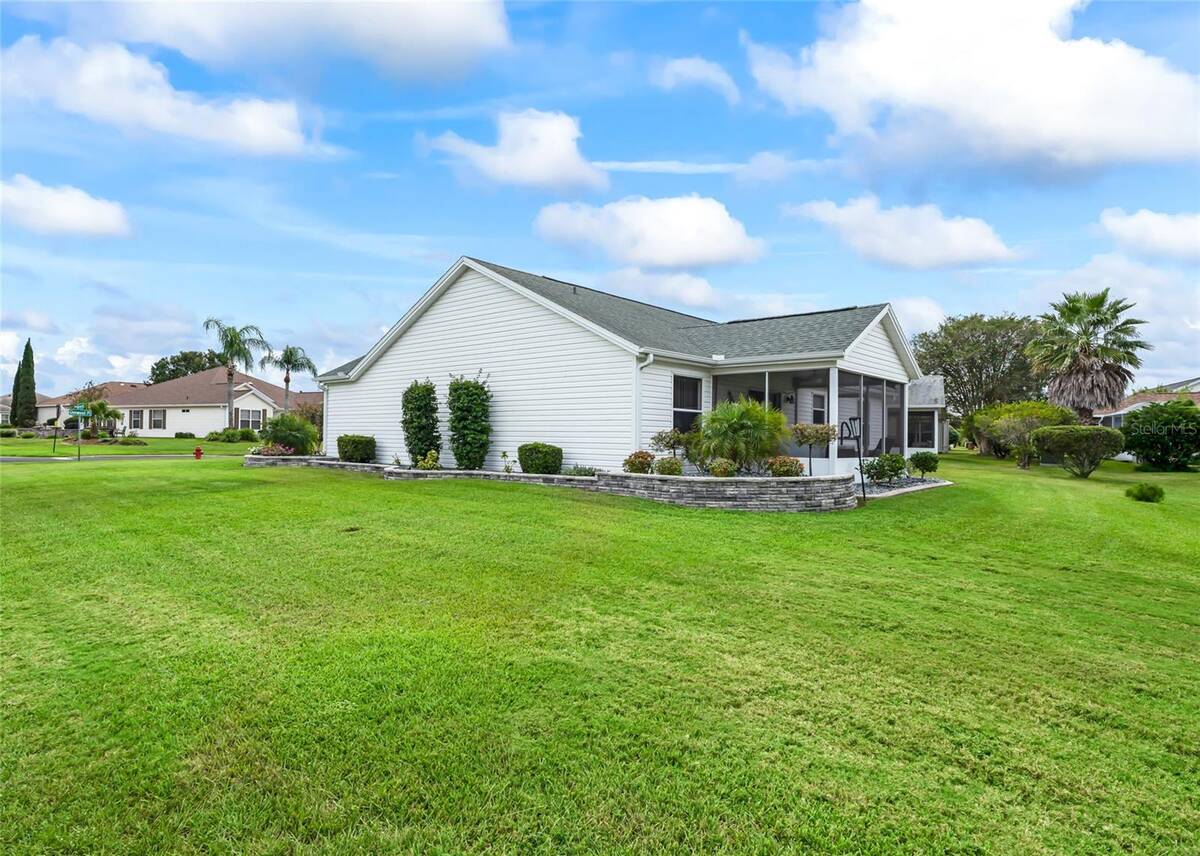 3001 Glenwood Place, The Villages, FL 32162