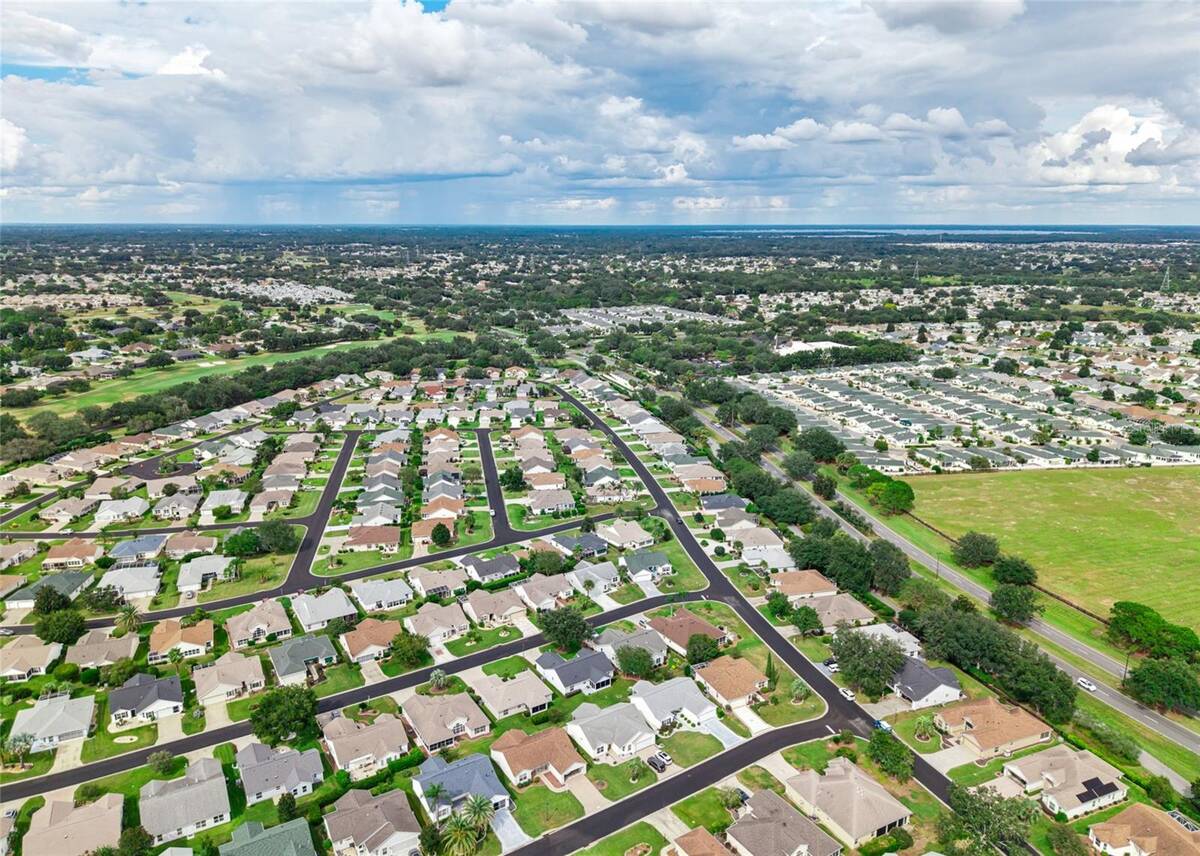 3001 Glenwood Place, The Villages, FL 32162