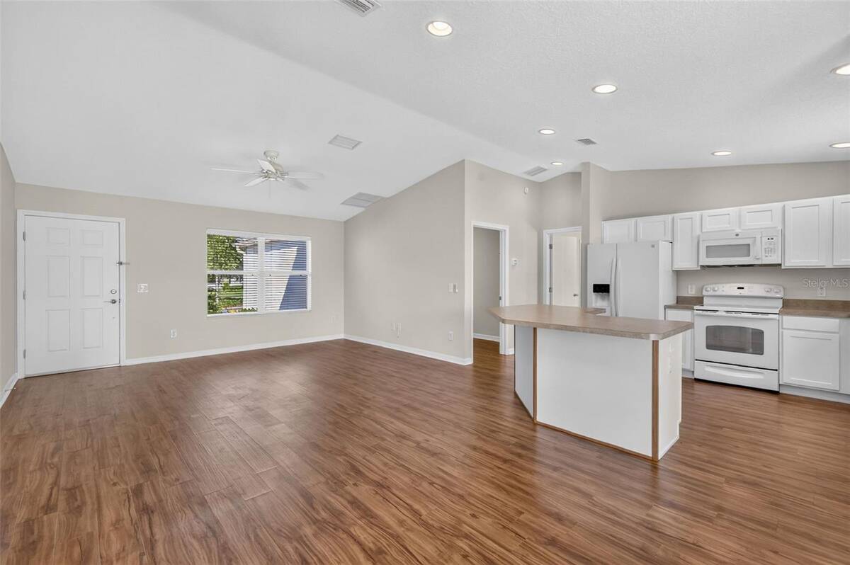 2112 Kerwood Loop, The Villages, FL 32162