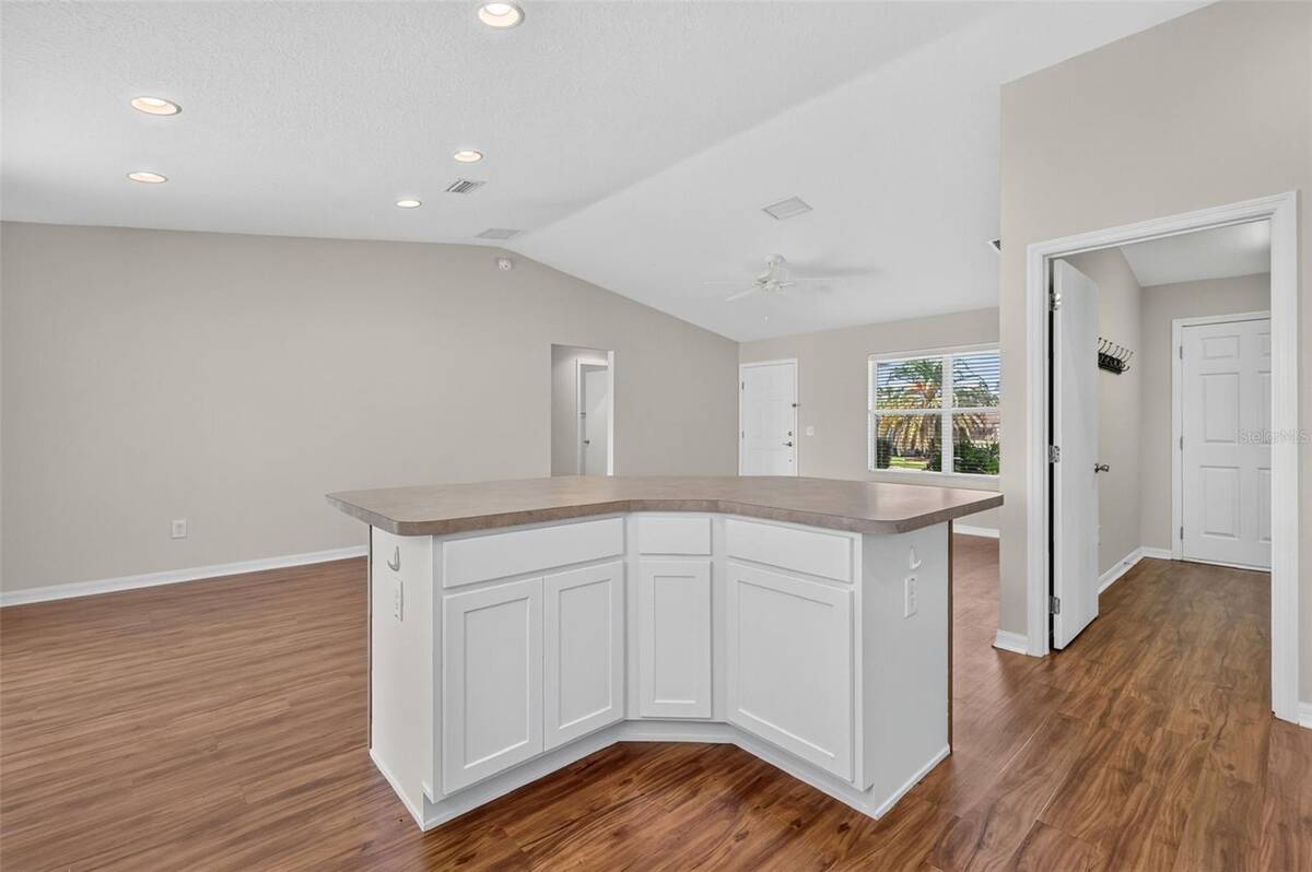 2112 Kerwood Loop, The Villages, FL 32162