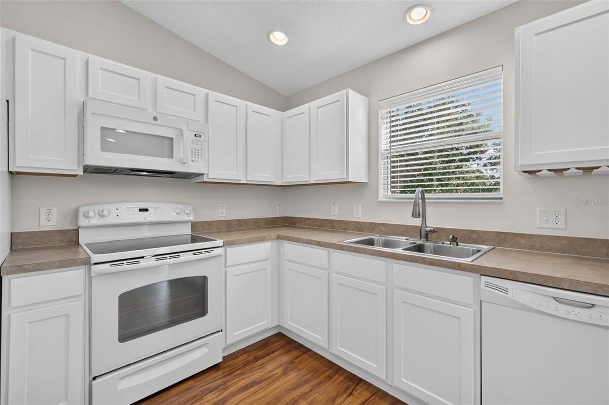 2112 Kerwood Loop, The Villages, FL 32162