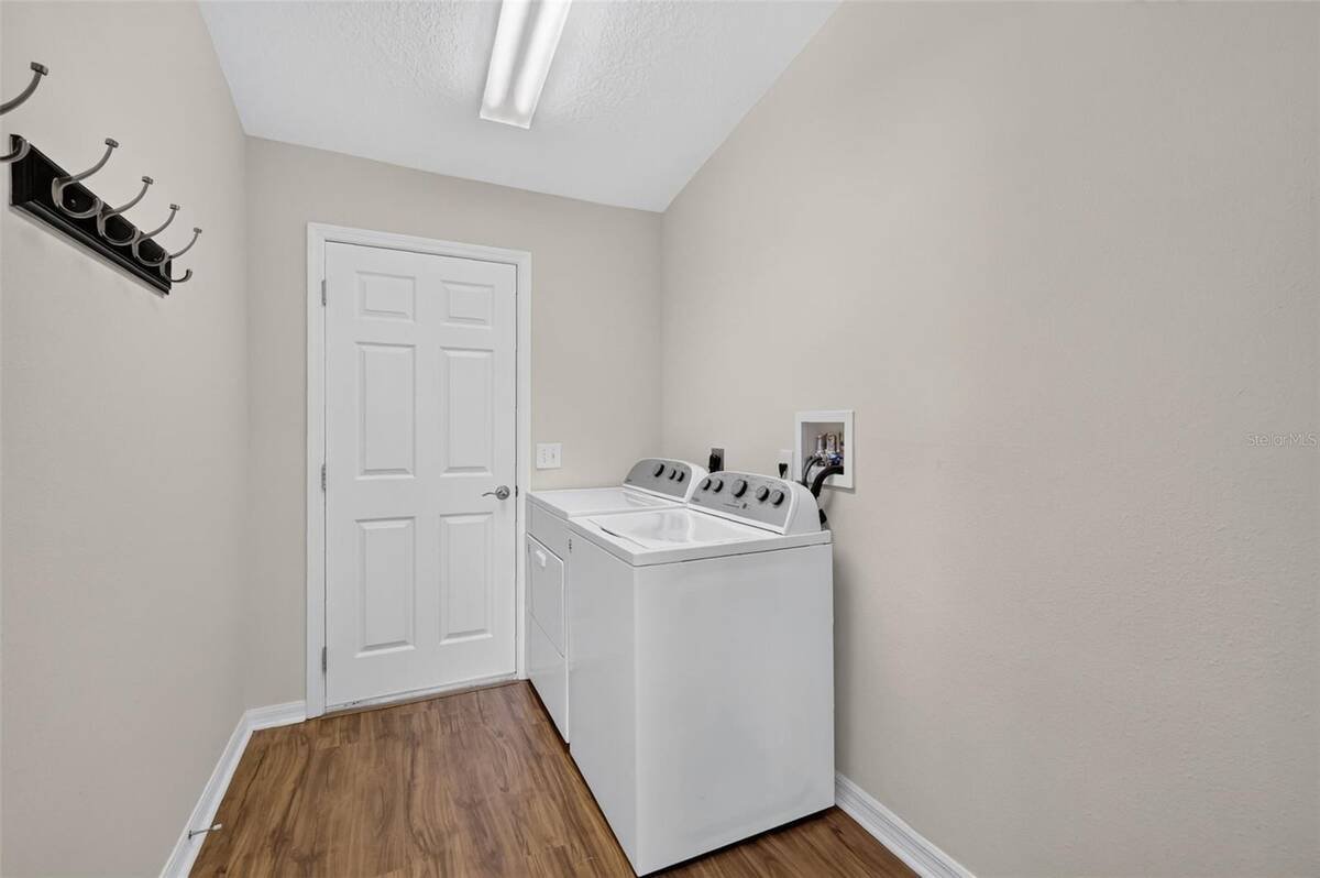 2112 Kerwood Loop, The Villages, FL 32162