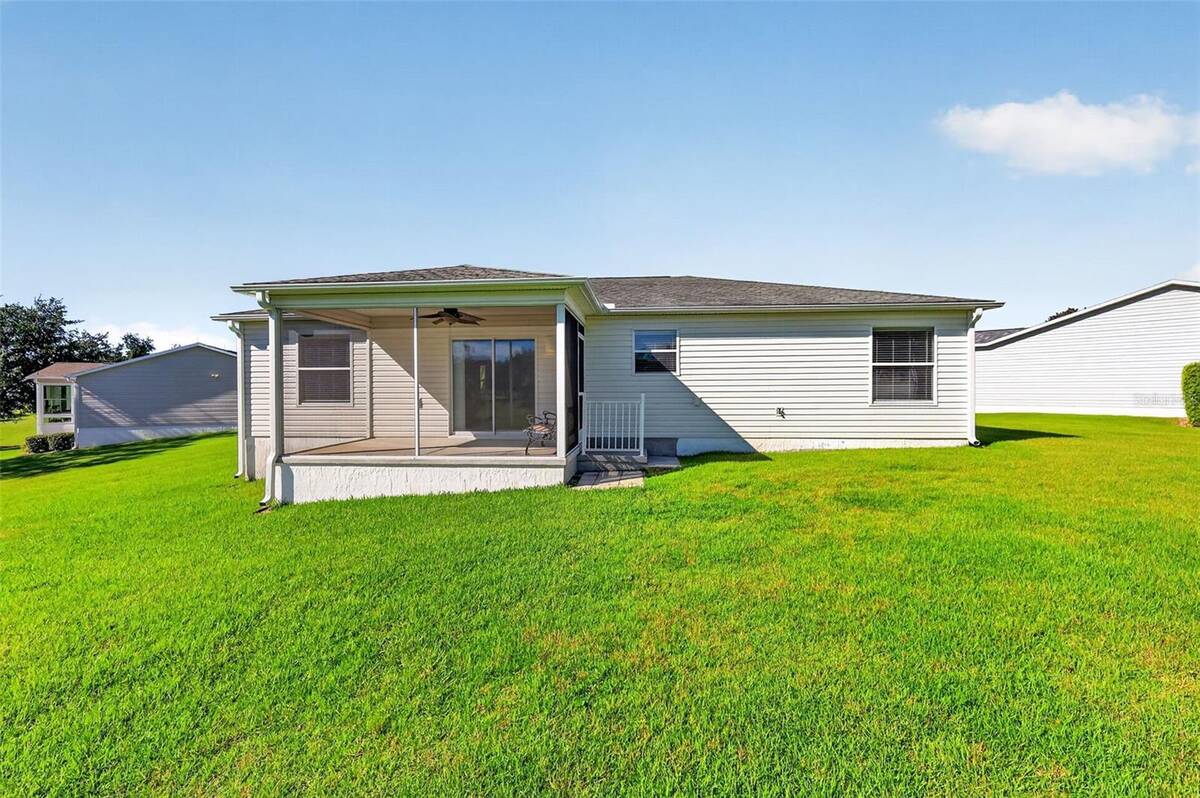 2112 Kerwood Loop, The Villages, FL 32162