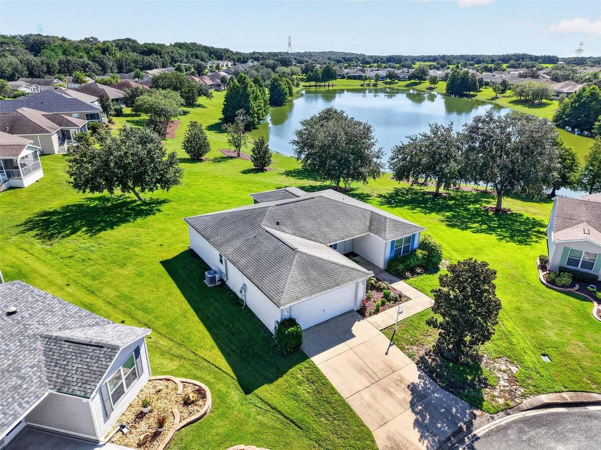 2112 Kerwood Loop, The Villages, FL 32162