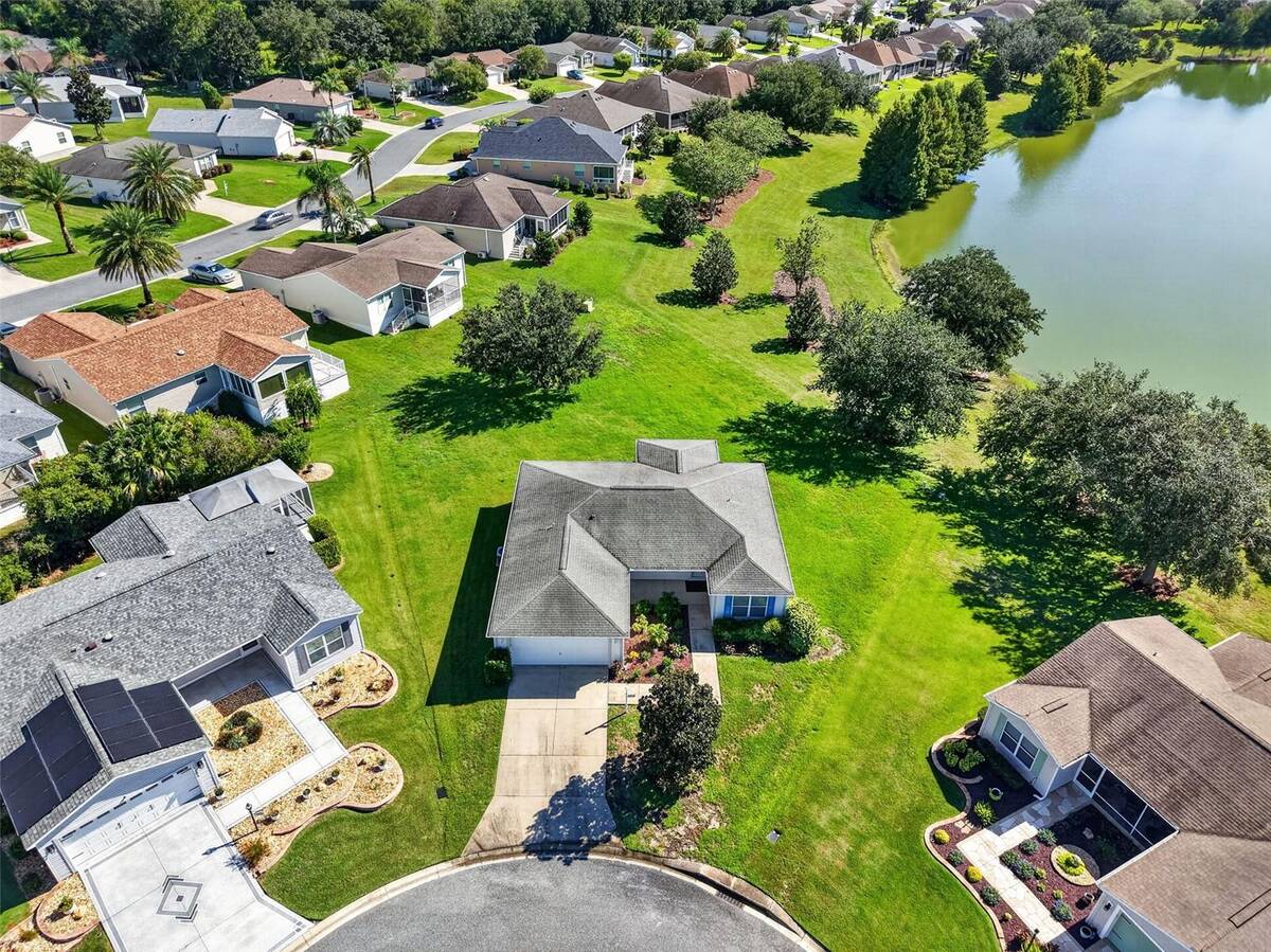 2112 Kerwood Loop, The Villages, FL 32162