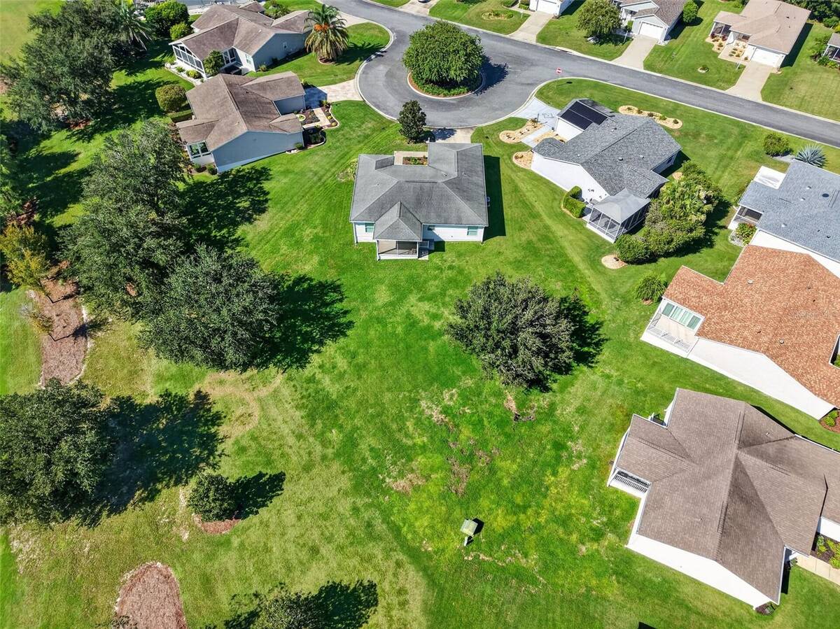 2112 Kerwood Loop, The Villages, FL 32162