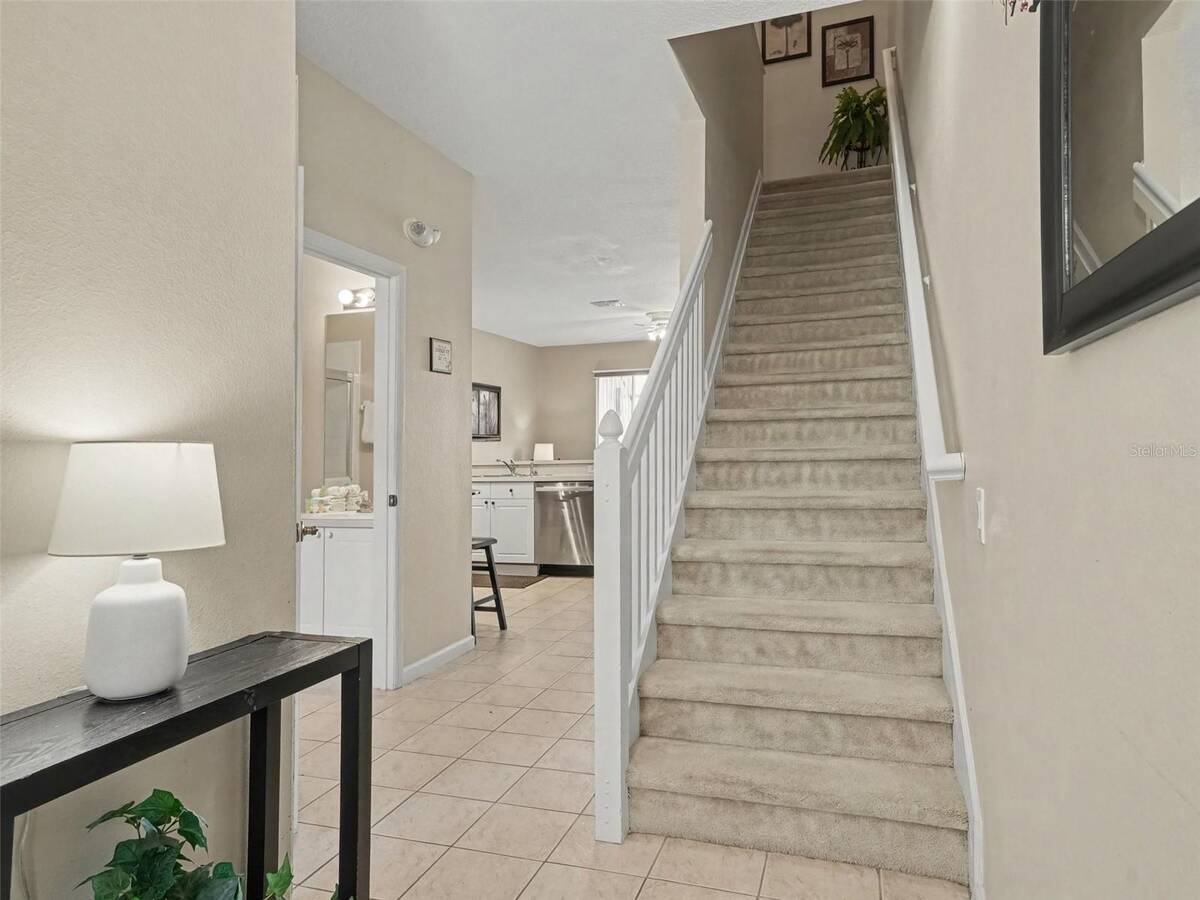 2326 Silver Palm Dr, Kissimmee, FL 34747