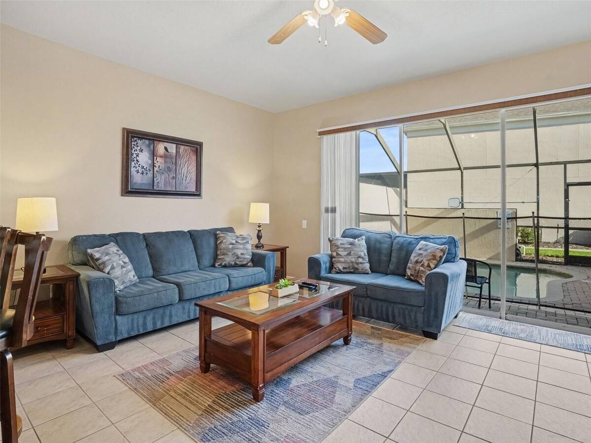 2326 Silver Palm Dr, Kissimmee, FL 34747