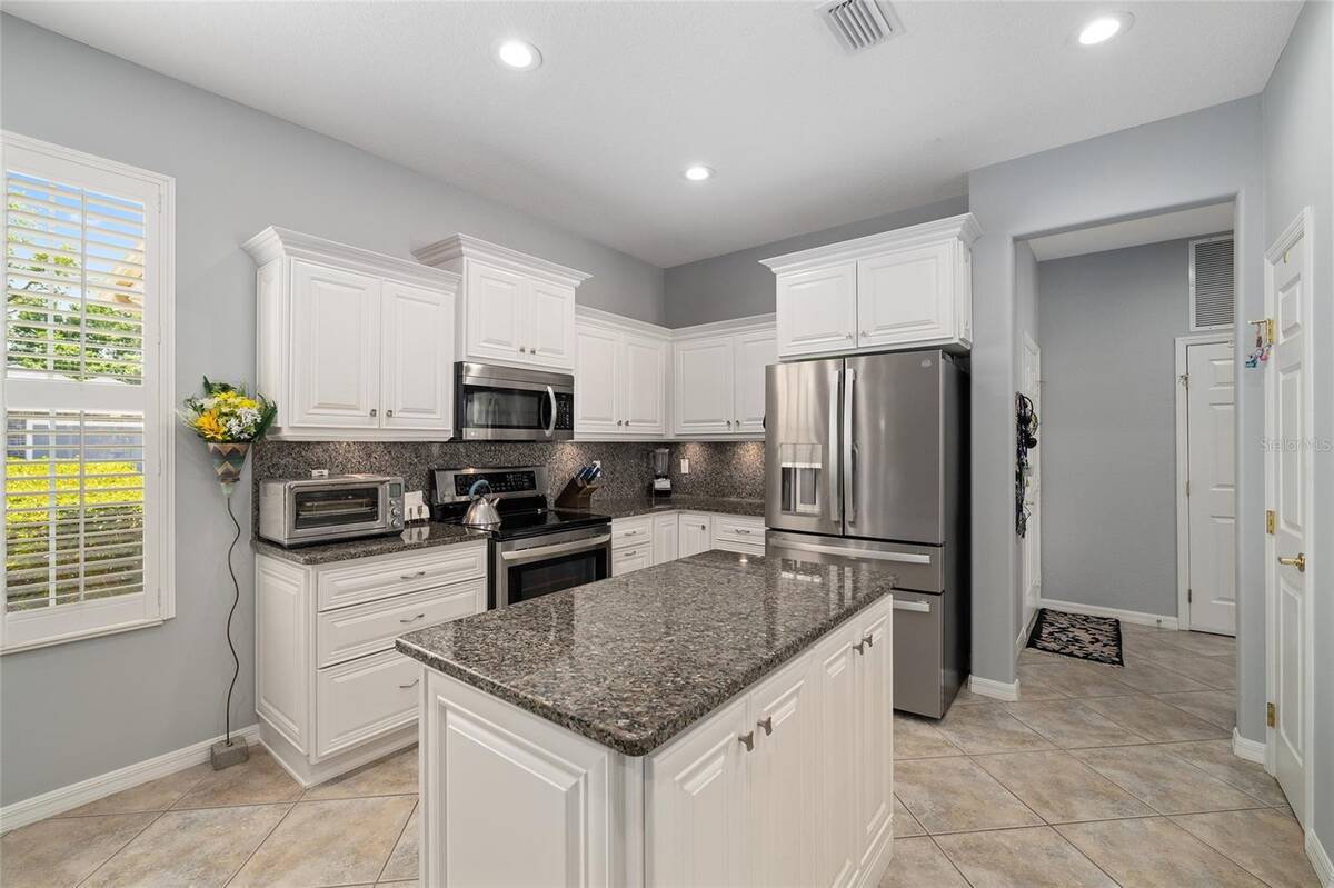12827 Se 90th Court Road, Summerfield, FL 34491