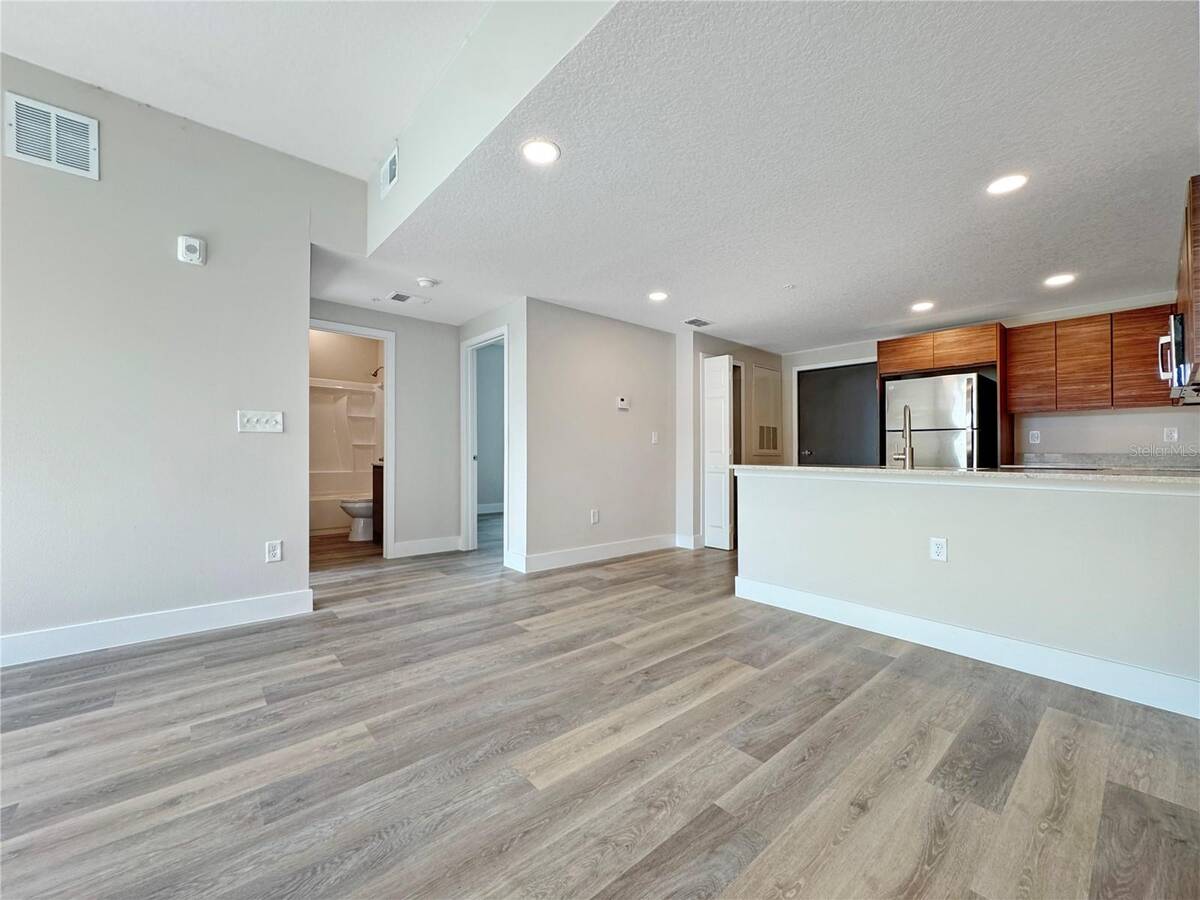 4424 S Texas Avenue, #1-320, Orlando, FL 32839