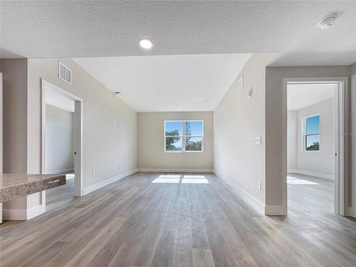 4424 S Texas Avenue, #1-320, Orlando, FL 32839