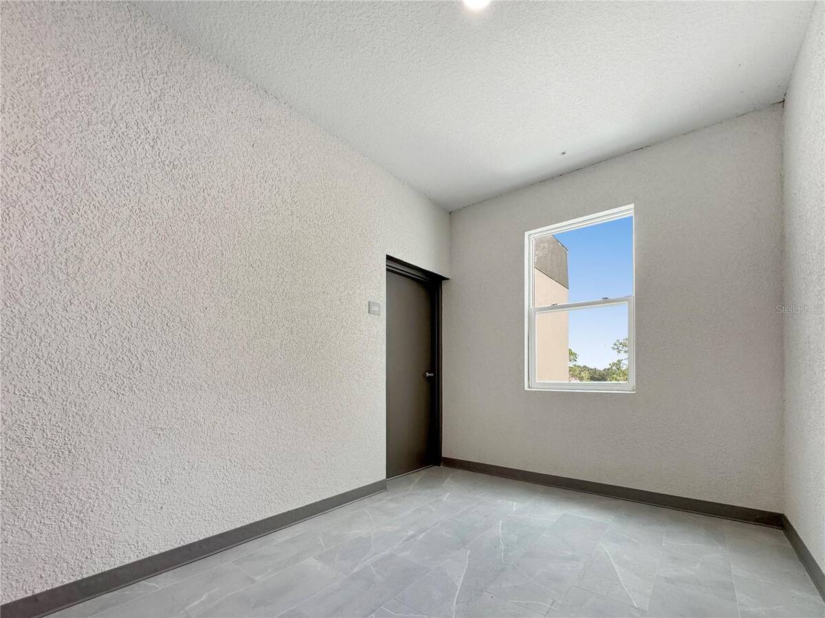 4424 S Texas Avenue, #1-320, Orlando, FL 32839