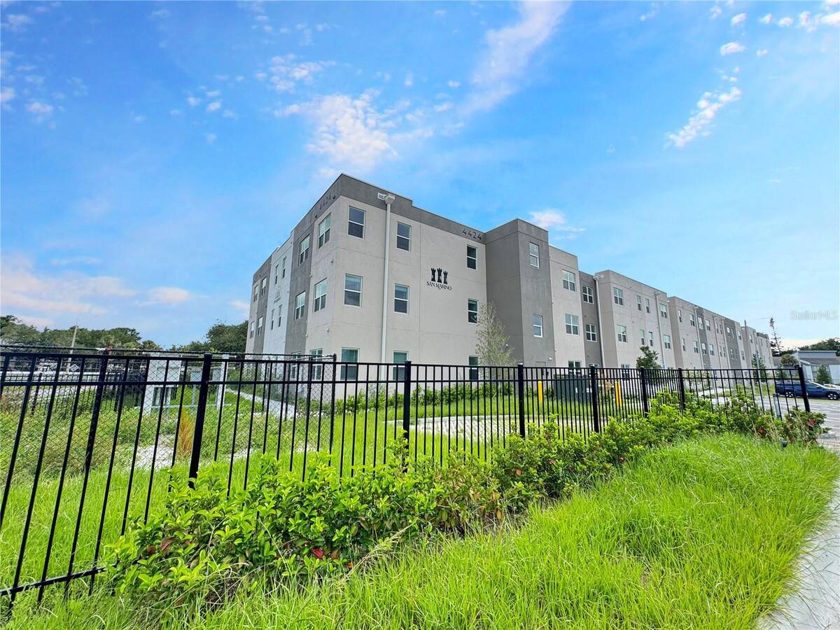 4424 S Texas Avenue, #1-320, Orlando, FL 32839