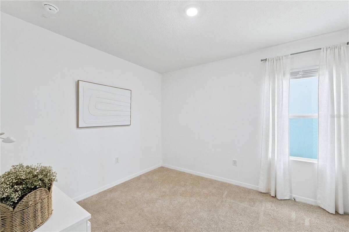 2733 Reddish Egret Bend, Harmony, FL 34773