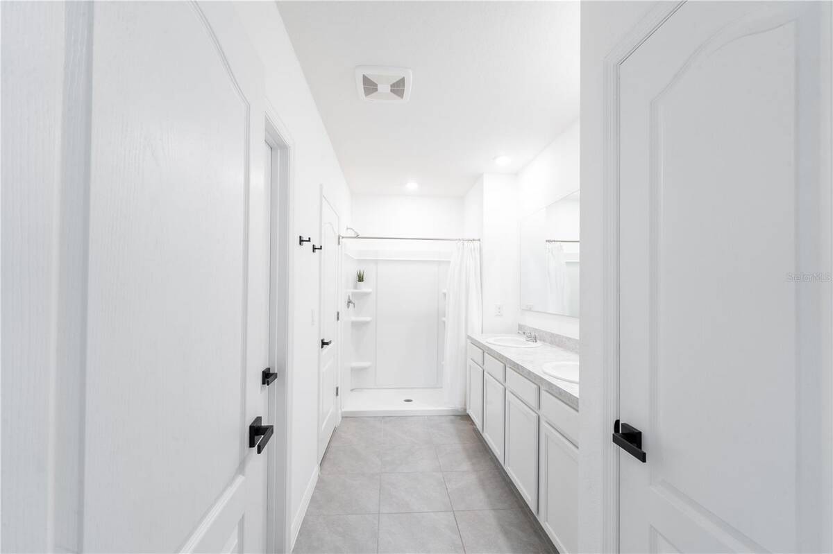 2733 Reddish Egret Bend, Harmony, FL 34773
