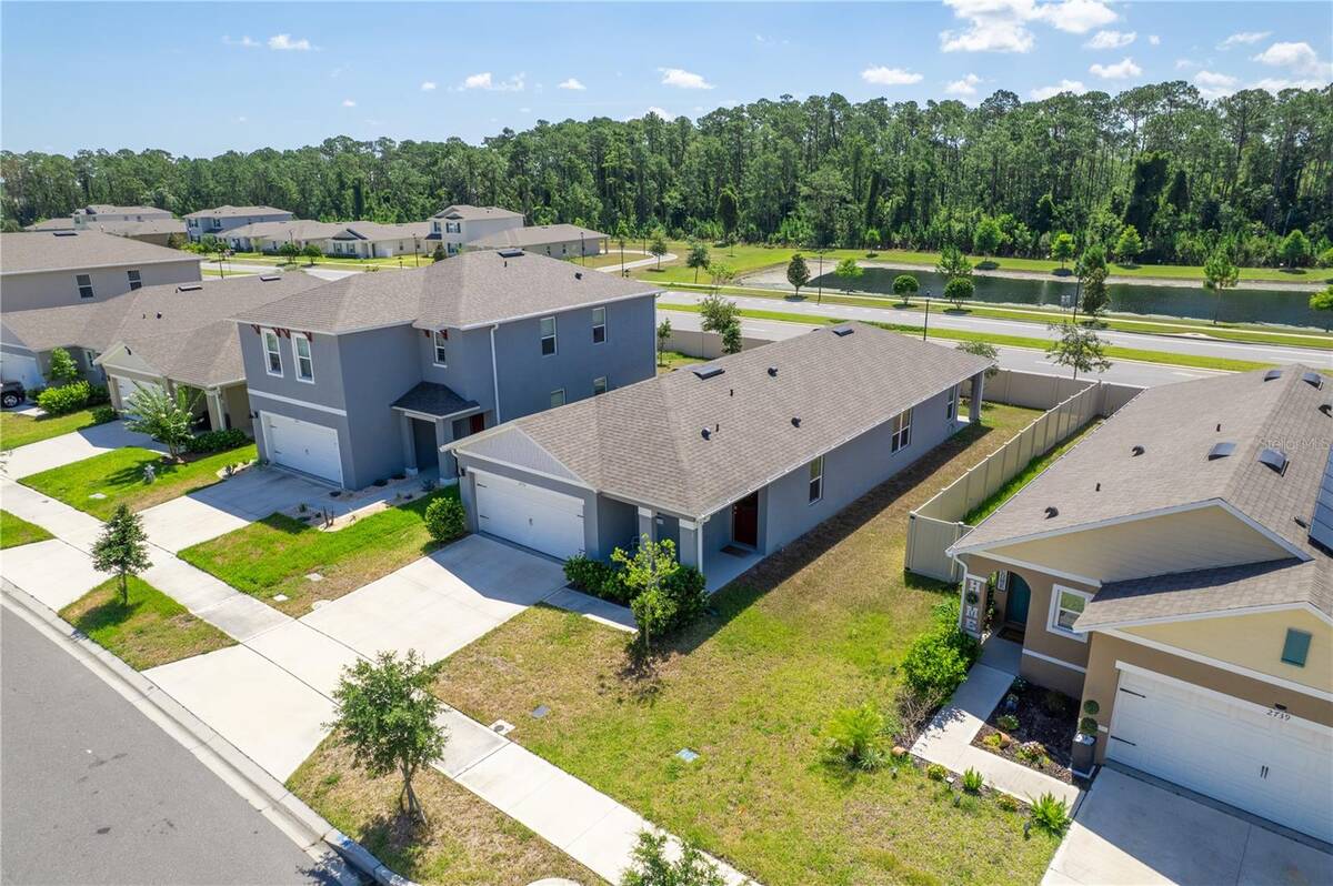 2733 Reddish Egret Bend, Harmony, FL 34773