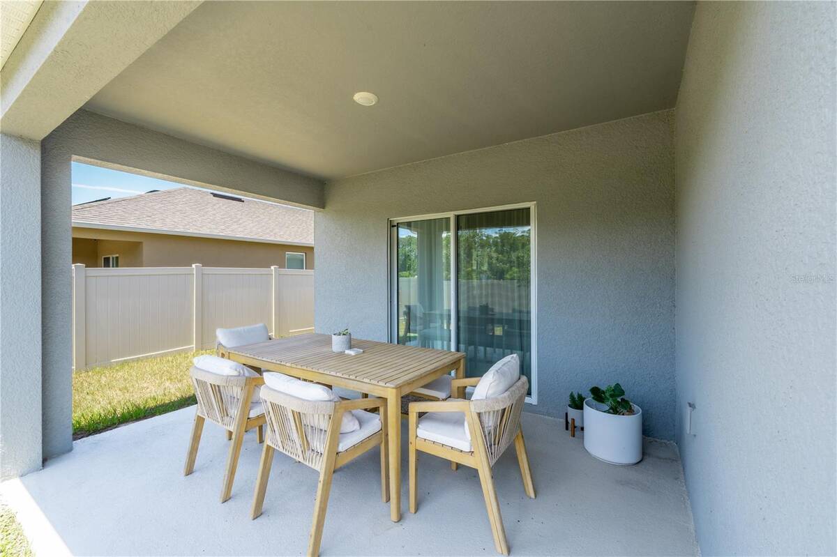 2733 Reddish Egret Bend, Harmony, FL 34773