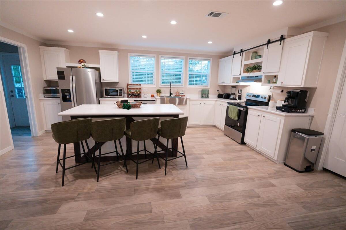 7670 Ne 97th Court, Bronson, FL 32621