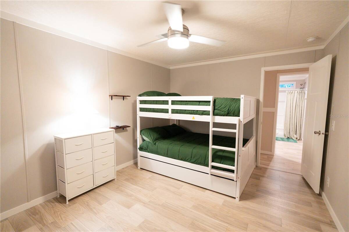 7670 Ne 97th Court, Bronson, FL 32621